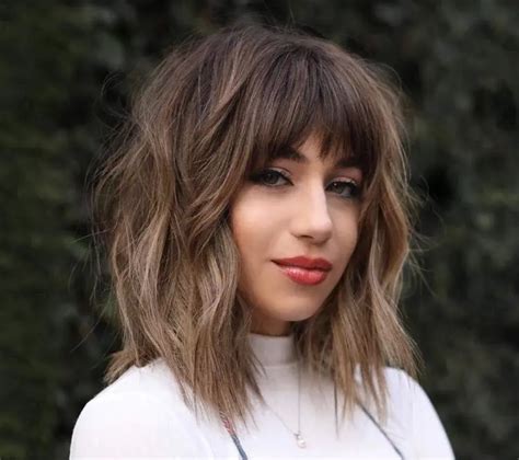 long bob frisuren 2022|Long Bob mit Curtain Bangs: Die Trendfrisur 2022 für .